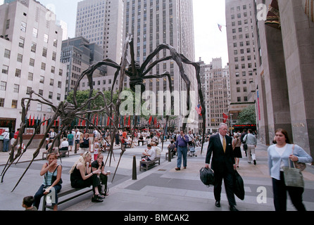 Louise Bourgeois' 'Maman' 1999 on display at Rockefeller Center on August 16, 2001 Stock Photo