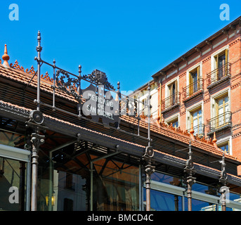 Madrid, Spain. Mercado de San Miguel (covered ironwork market - 1916) Stock Photo