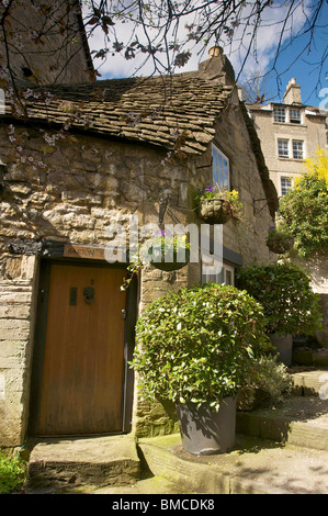 Barton steps cottage on steep lane in leafy Bradford On Avon. Stock Photo