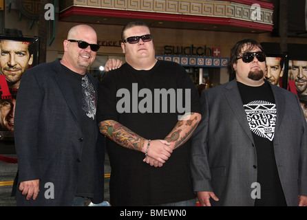 RICK HARRISON COREY HARRISON AUSTIN RUSSELL AKA CHUMLEE LOS ANGELES PREMIERE THE A-TEAM LOS ANGELES CA 03 June 2010 Stock Photo