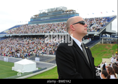 United States Secret Service- Protecting the Vice President at the U. S. Naval Academy at an event in the stadium Stock Photo