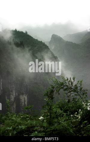 Misty mountains in Hefeng, Enshi Tujia and Miao Autonomous Prefecture, Hubei Province, China Stock Photo