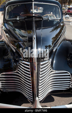 Buick Eight parked in front of Park Central Hotel Ocean Drive, Miami Beach Florida Stock Photo