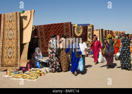 Tolkucha bazar, Ashgabat (Asgabat), Turkmenistan Stock Photo