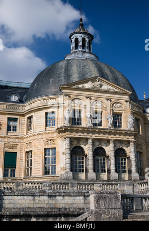 BACK VIEW, VAUX-LE-VICOMTE CASTLE (17C), FRANCE Stock Photo