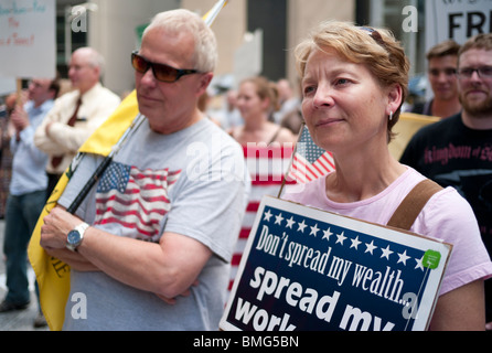Members of the Illinois Tea Party movement rally at Chicago's Daley Plaza on Thursday, April 15, 2010. Stock Photo