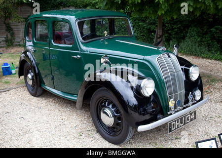 classic-morris-8-series-e-4-