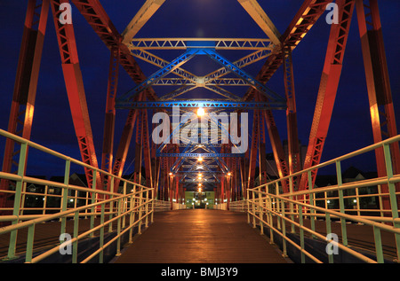 The Detroit Bridge at night, Salford Quays, Manchester, UK. Stock Photo