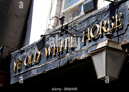 Ye Old White Horse pub near Covent Garden in London Stock Photo