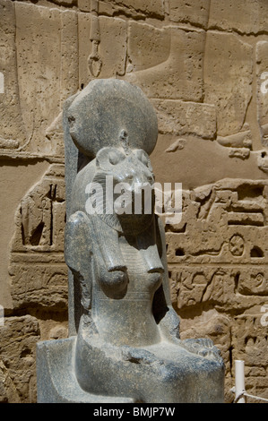 Egypt Medinet Habu Statue Goddess Sekhmet Stock Photo - Alamy