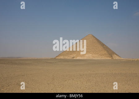 Sneferu's Red Pyramid, Dahshur, Al Jizah, Egypt Stock Photo