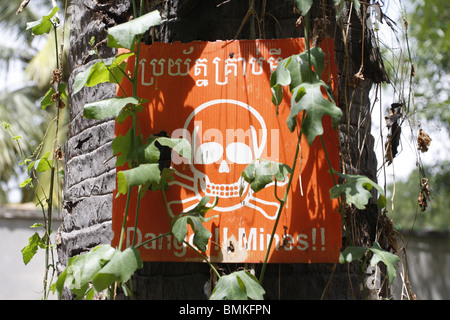 Landmine sign at the Aki Ra landmine museum, Siem Reap, Cambodia Stock Photo