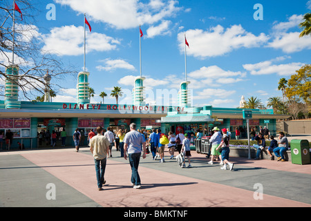 Orlando, FL - Feb 2009 - Guests at entrance to Disney's Hollywood Studios (formerly MGM Studios) in Kissimmee Orlando Florida Stock Photo