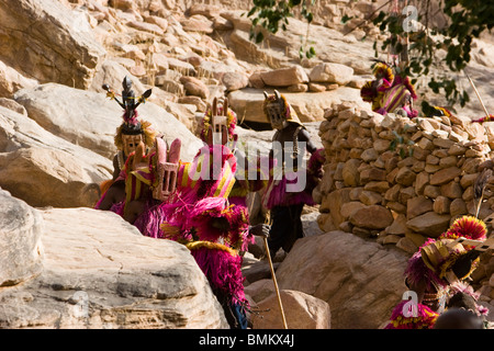 Mali, Tireli. Dancers wearing Kananga masks perform at the Dama celebration Stock Photo