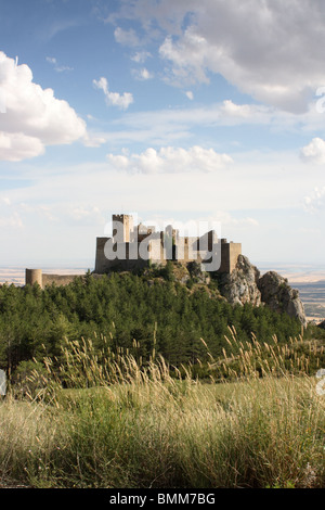 Castillo de Loarre, Loarre Castle, on rocks high above the plains, Pyrenees, Aragon, Spain Stock Photo