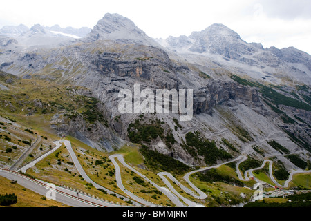 Alpes Curve Italy Mountain Passo dello Stelvio Road Stelvio Pass Italy Stelvio Pass mountain roads curves bends alps mountains c Stock Photo