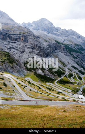 Alpes Curve Italy Mountain Passo dello Stelvio Road Stelvio Pass Italy Stelvio Pass mountain roads curves bends alps mountains c Stock Photo