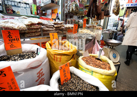 Dried seeds and nuts on sale in Wan Chai, Hong Kong Stock Photo