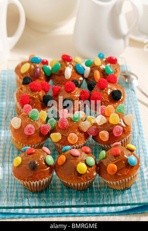 Easy homemade cupcakes. Step by step: PGGJNK-PGGJP2-PGGJPE-PGGJPR. Stock Photo