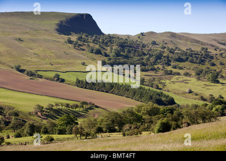 UK, England, Derbyshire, Vale of Edale, Nether Booth, farmland below Back Tor Stock Photo