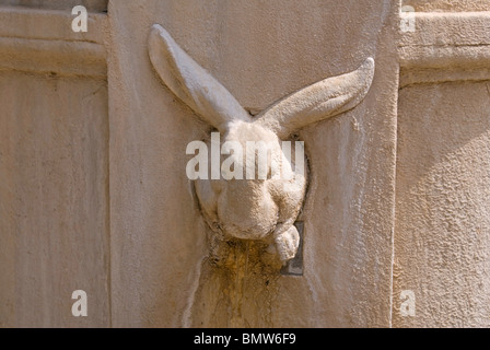 Rabbit fountain in the Villa Borghese, Rome, Italy Stock Photo - Alamy