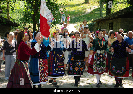 Гагаузы внешность фото