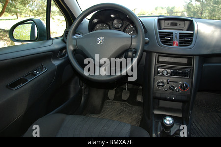 Peugeot 207 hi-res stock photography and images - Alamy