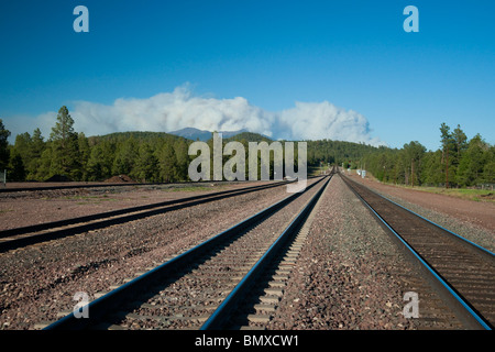 Clouds from the Schultz forest fire envelope Flagstaff Arizona as three fires start on June 20th 2010 - seen from Williams Stock Photo