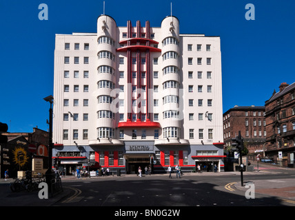 This distinctive art deco building in Sauchiehall Street Glasgow now houses Beresford Apartments Stock Photo