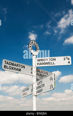 Fiveways signpost outside the village of Shutford in the Oxfordshire ...