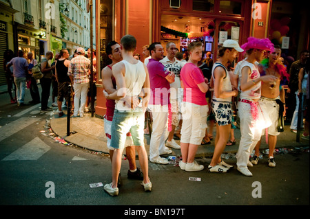 Paris gay bar hi-res stock photography and images - Alamy