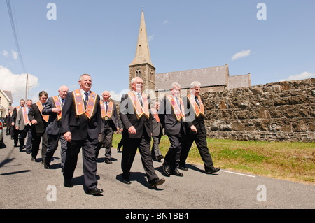 27th June 2010, Drumcree, Portadown. LOL No 1 in an attempt to continue back to Portadown via the Garvaghy Road. Stock Photo