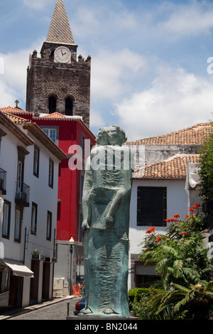 Portugal, Madeira Island, Funchal. Downtown clock tower of Gothic 15th century Roman Catholic Cathedral of Funchal. Stock Photo