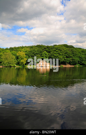 The Lake and Boathouse at Newmillerdam Country Park, Wakefield, West Yorkshire, England, UK. Stock Photo