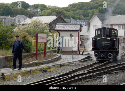 The Double Fairlie Steam locomotive 'Merddin Emrys' of the Ffestiniog Railway (built 1879) shunting at Porthmadog station Stock Photo