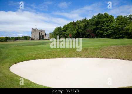 Rowallan Castle, Golf Club near Kilmaurs, Ayrshire, Scotland. View of 19th green. Course designed by Colin Montgomery. Stock Photo