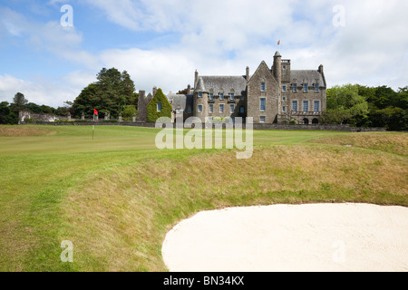 Rowallan Castle, Golf Club near Kilmaurs, Ayrshire, Scotland. View of 18th green. Stock Photo