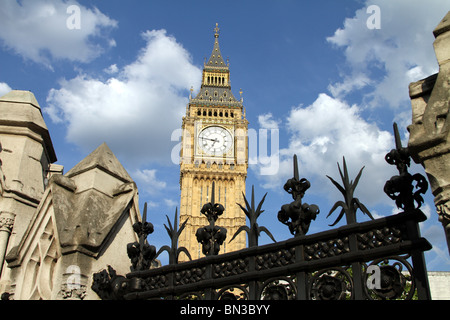 Big Ben and security fence at the Houses of Parliament, London, England Stock Photo