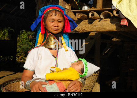Kayan (ethnic minority) woman also called longneck wearing gold rings around her neck, Mae Hong Son, Northern Thailand, Asia