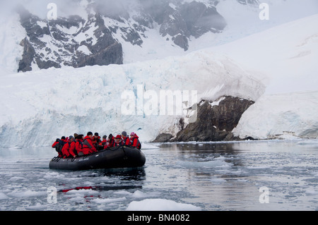 Antarctica, Antarctic Penninsula. Zodiac boat in Paradise Harbour (aka Paridise Bay). Stock Photo