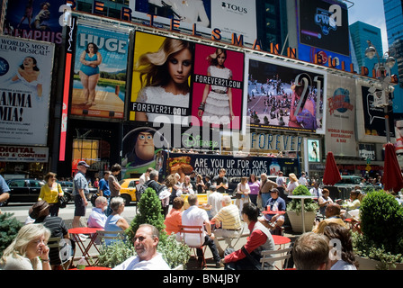 A busy Times Square in New York is seen on Wednesday, June 30, 2010. (© Richard B. Levine) Stock Photo