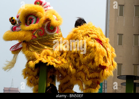 Fireworks, lion dances and a parade of deities mark the end of Lunar New Year festivities in Taichung, Taiwan Stock Photo