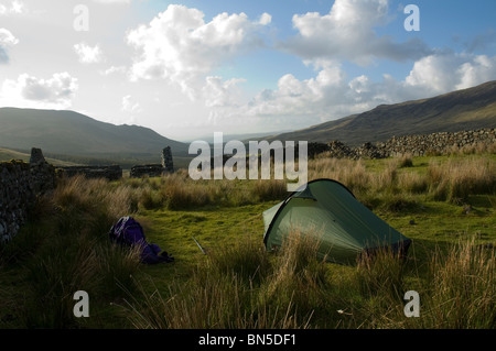 Wild camping in the mountains of the Isle of Harris ...