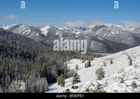 View of the Salmon River / Sawtooth Valley in first winter snow, Idaho, USA Stock Photo