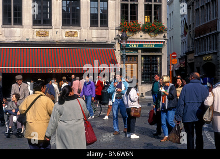 Belgians, Belgian people, tourists, adults, men, women, GrandPlace, Grand Place, city of Brussels, Brussels, Brussels Capital Region, Belgium, Europe Stock Photo