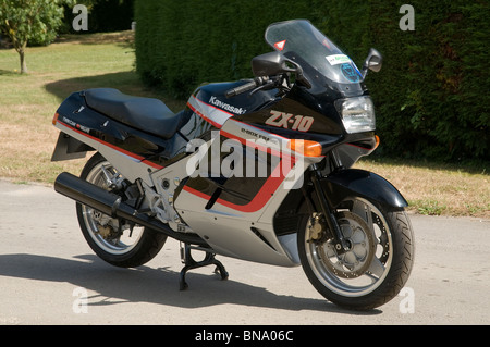 1989-kawasaki-zx-10e-bna06c.jpg