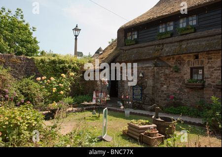 The Old Granary gift shop, in Cockington, Torbay, Devon Stock Photo