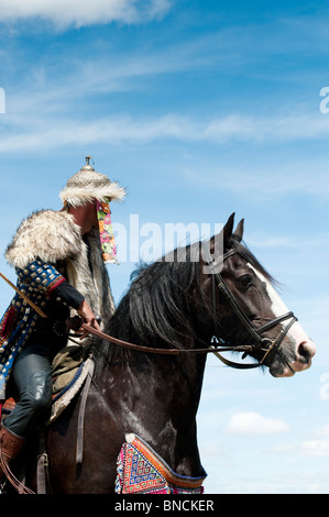 Mongolian horse archer re-enactment at the Tewkesbury medieval festival 2010. Tewkesbury, Gloucestershire, England Stock Photo