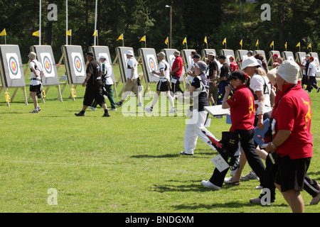 Archery action walking to score Natwest Island Games 2009 at Backeberg in Mariehamn on Åland, June 30 2009 Stock Photo