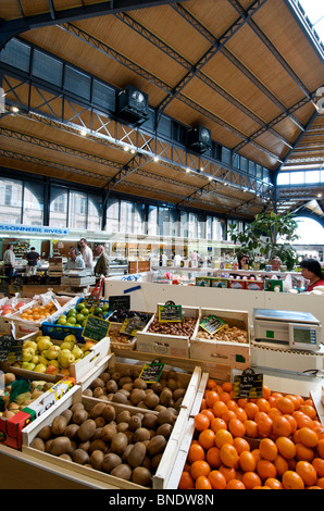 Market in Albi, Tarn, France, Europe Stock Photo
